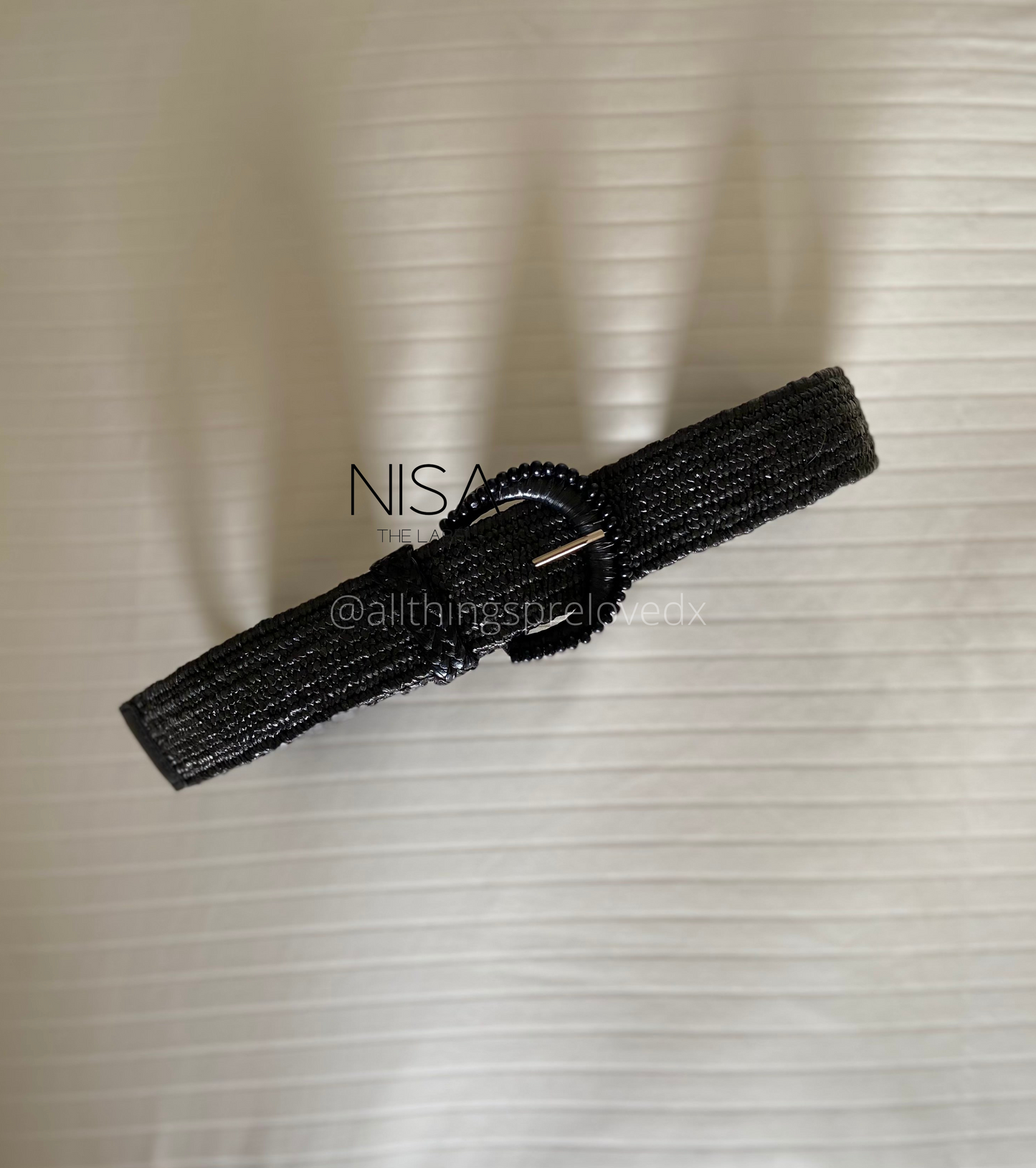 Round cutwork buckle straw woven belt