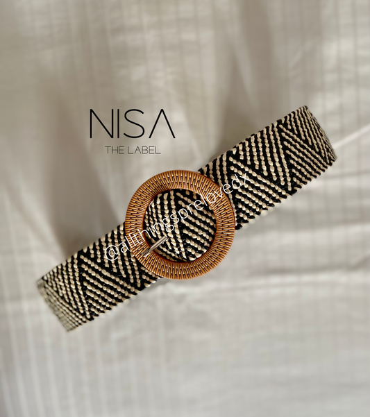 Black and white zig zag straw woven belt